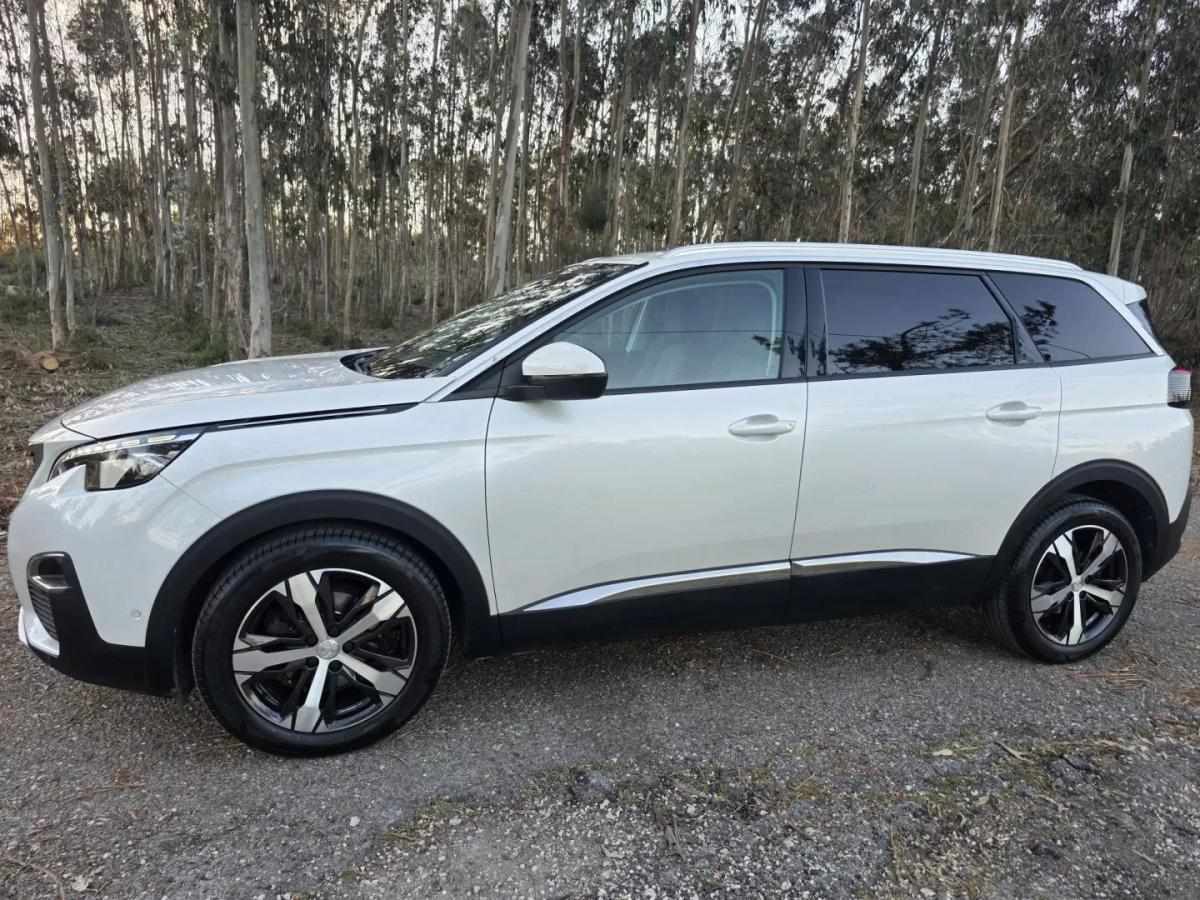 peugeot-5008-2018-gasolina-1199cc
