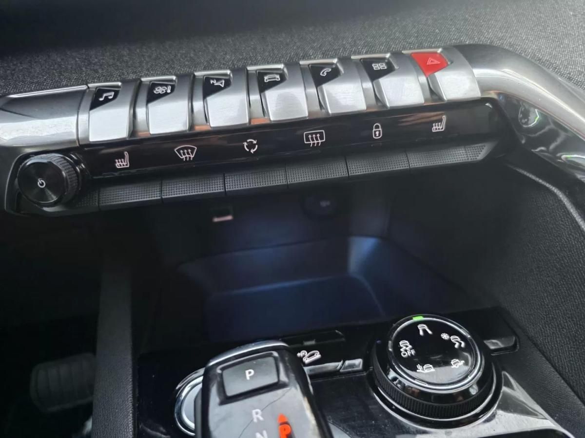 peugeot-5008-2018-gasolina-1199cc