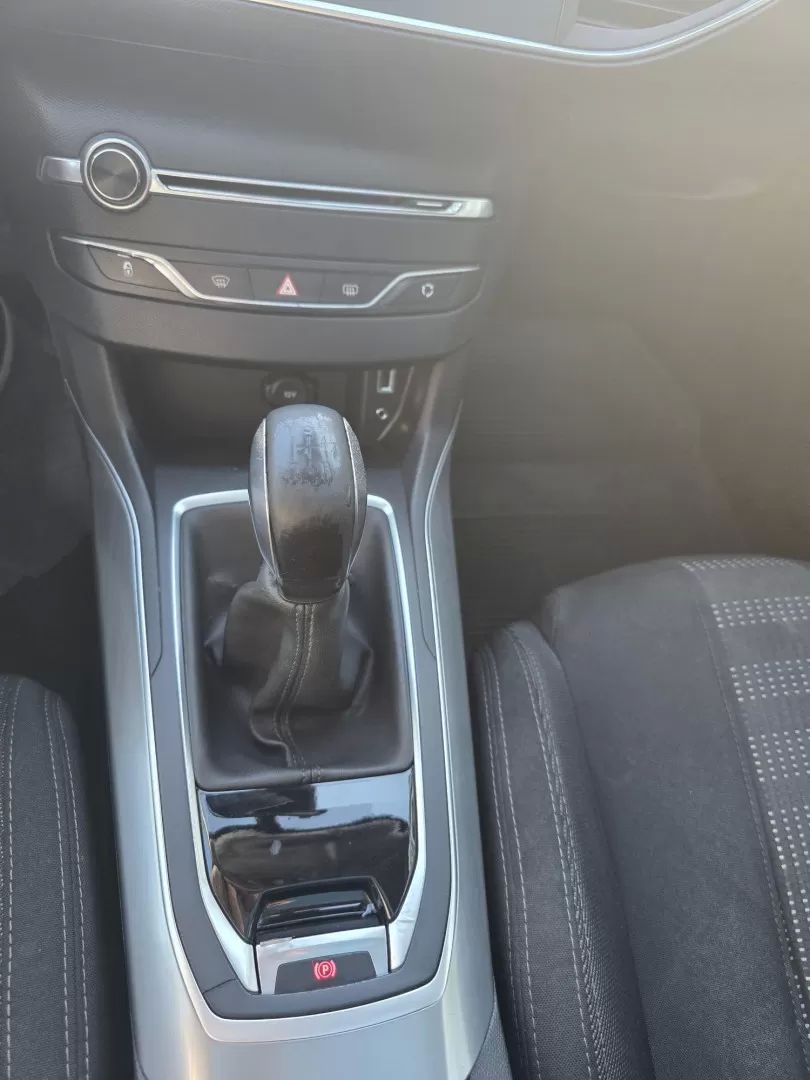 peugeot-308-sw-2015-diesel-1560cc