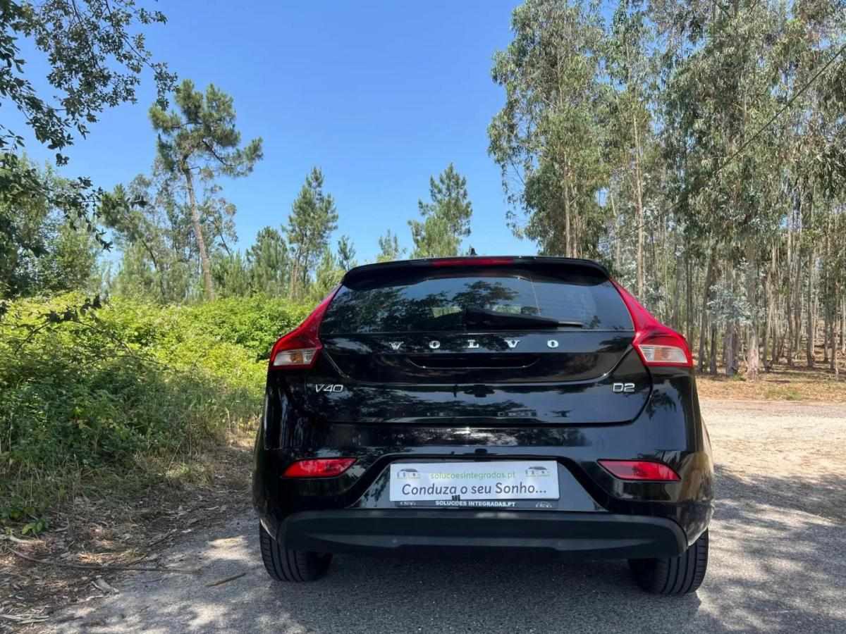 volvo-v40-2017-diesel-1969cc