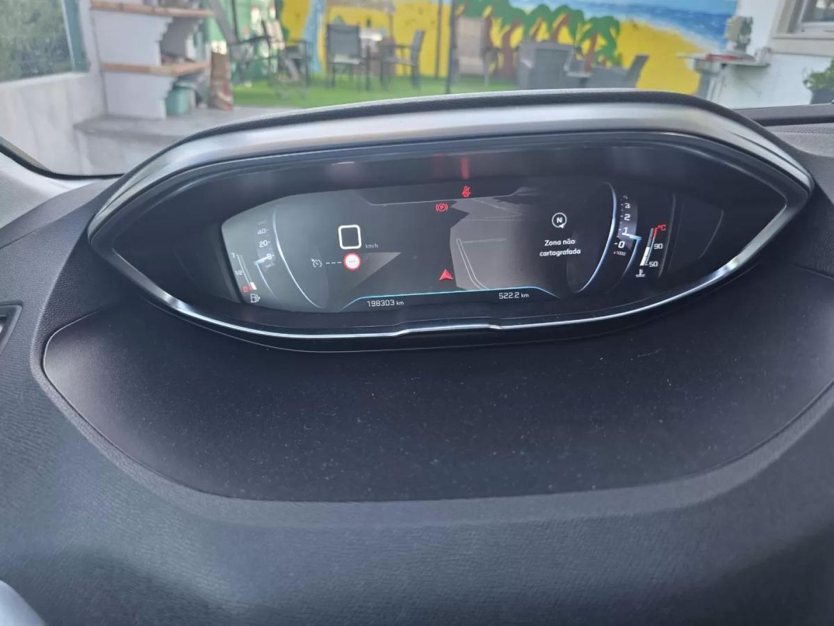 peugeot-3008-2019-diesel-1499cc