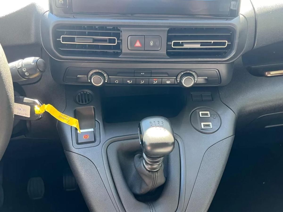 peugeot-partner-2025-diesel-1498cc