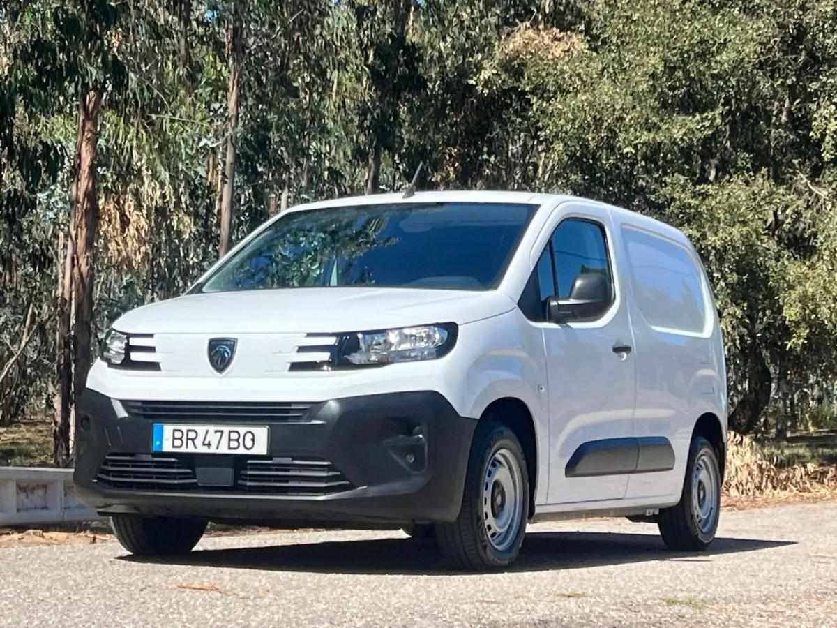 peugeot-partner-2025-diesel-1498cc