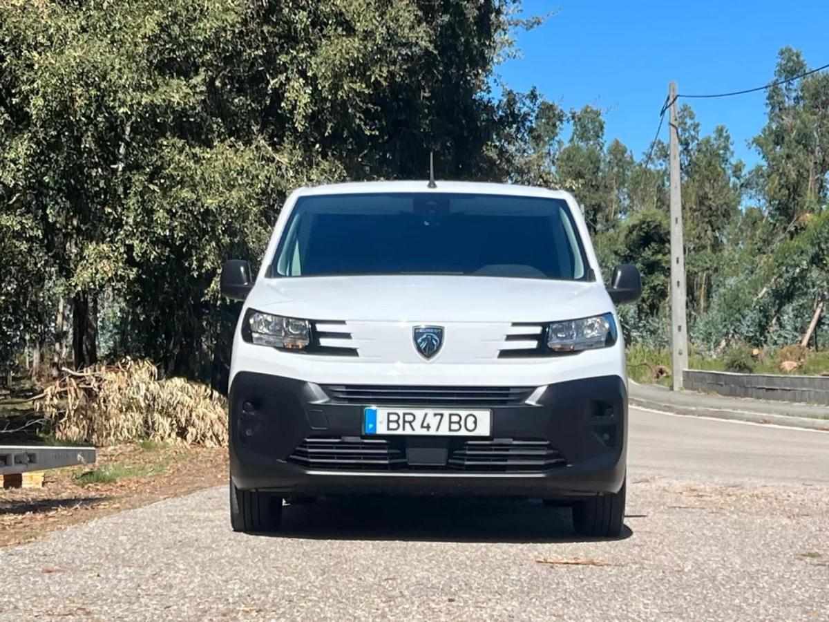 peugeot-partner-2025-diesel-1498cc