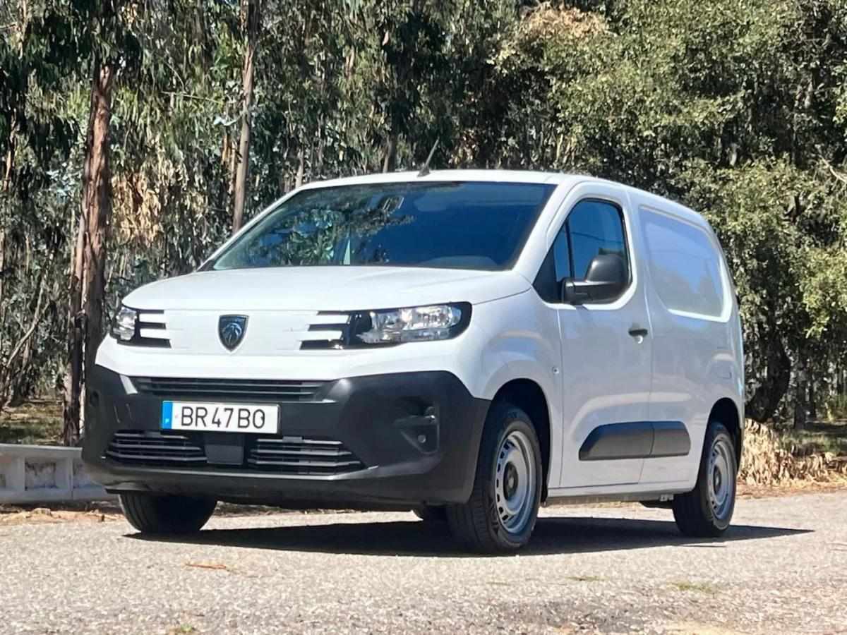 peugeot-partner-2025-diesel-1498cc