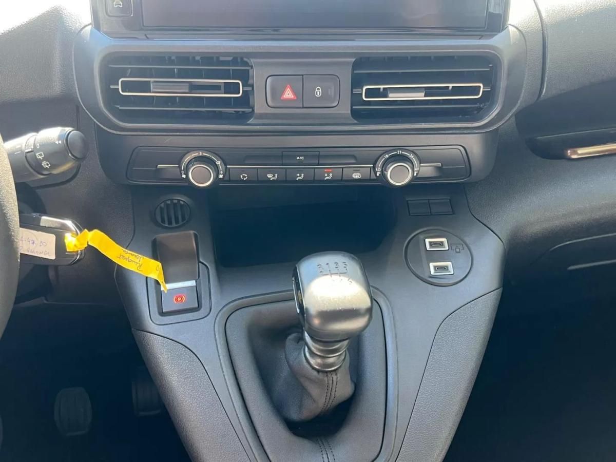 peugeot-partner-2025-diesel-1498cc