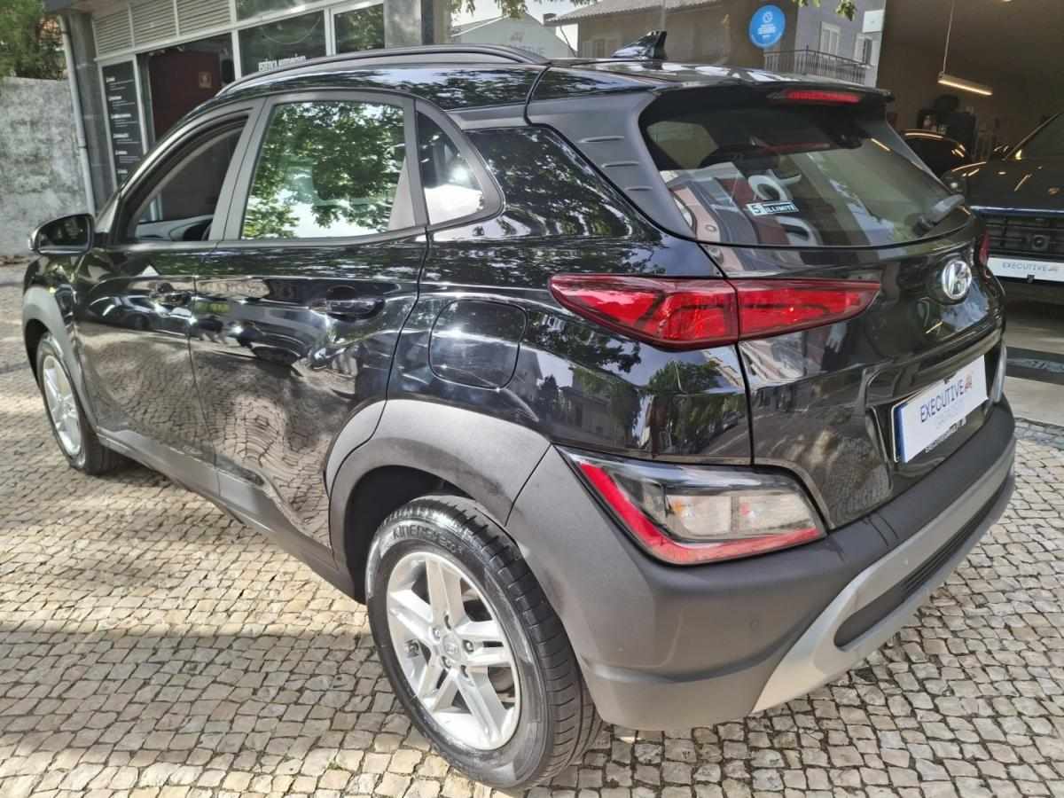 hyundai-kauai-2022-hibrido-1580cc