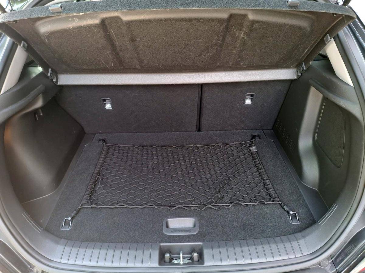 hyundai-kauai-2022-hibrido-1580cc