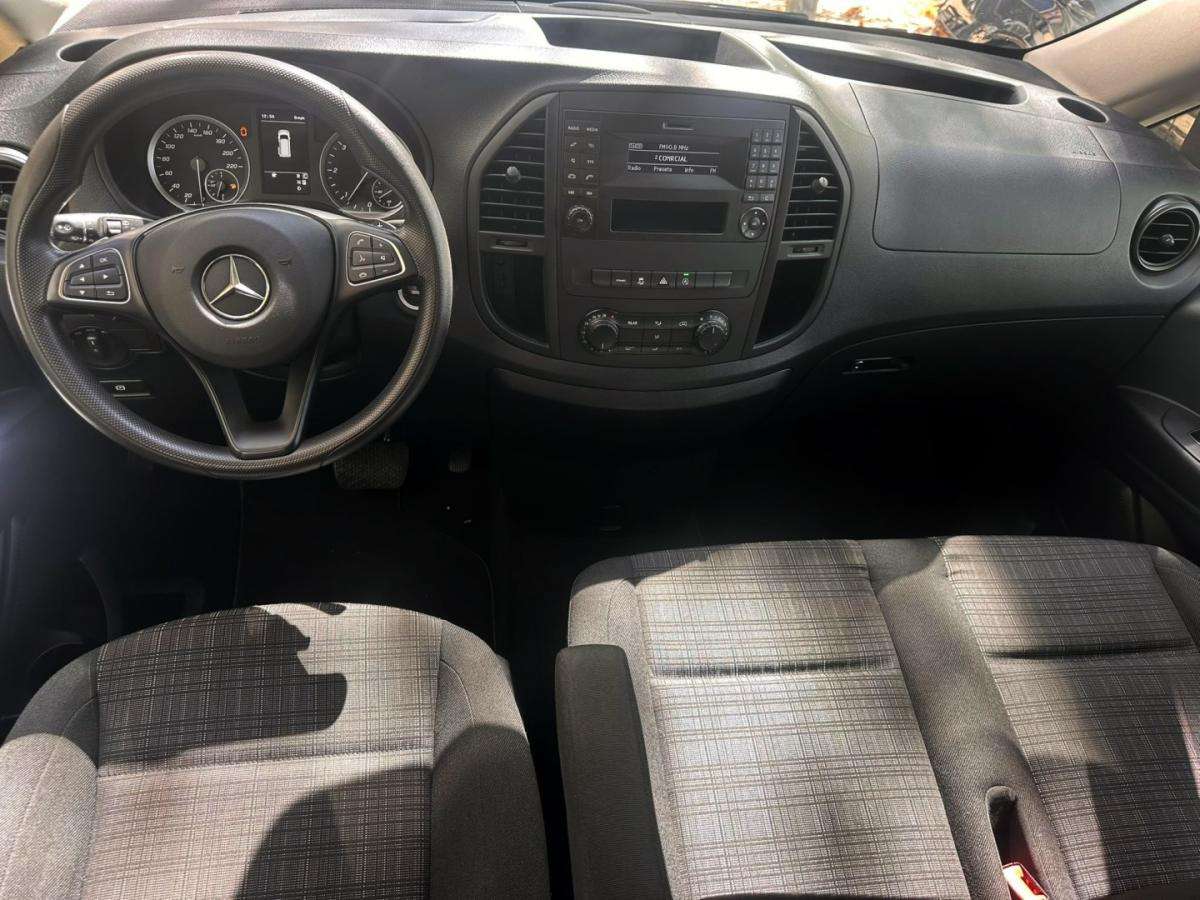 mercedes-benz-vito-2021-diesel-1950cc