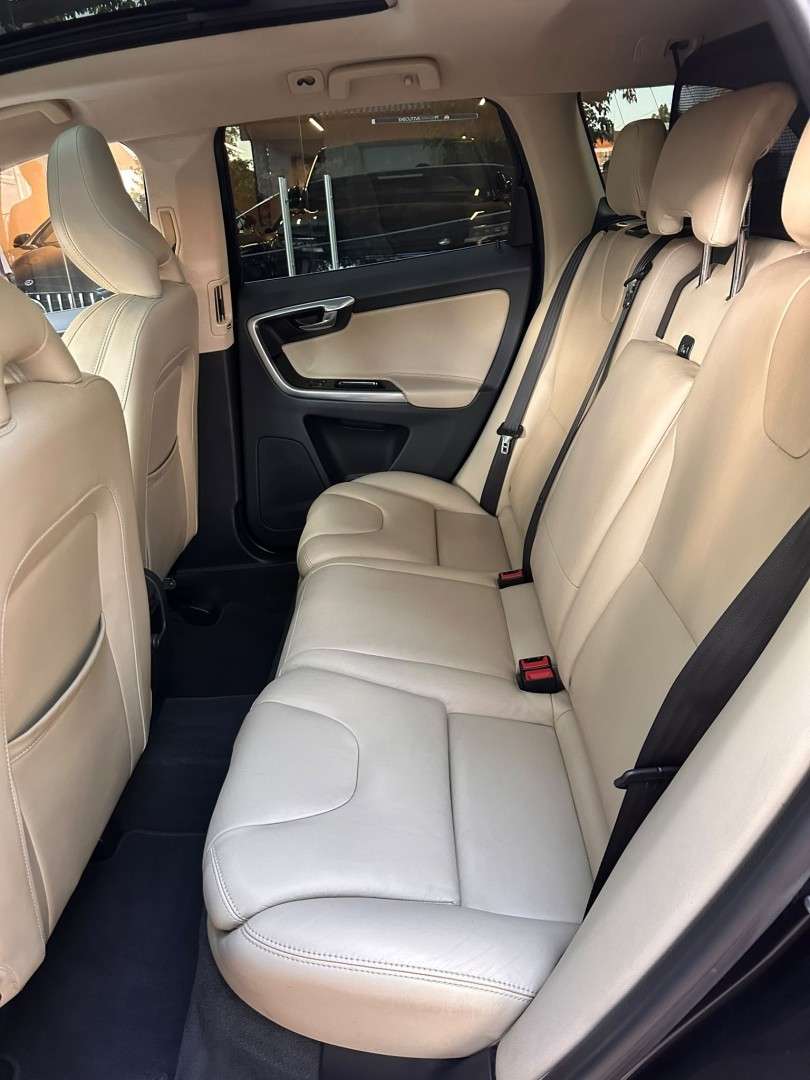 volvo-xc60-2017-diesel-1969cc