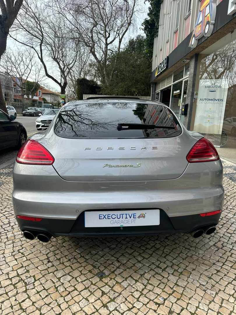 porsche-panamera-2015-hibrido-2995cc