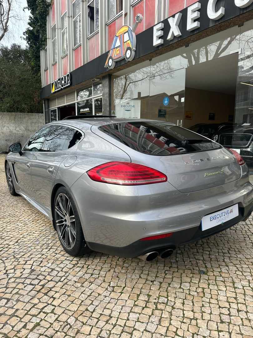 porsche-panamera-2015-hibrido-2995cc