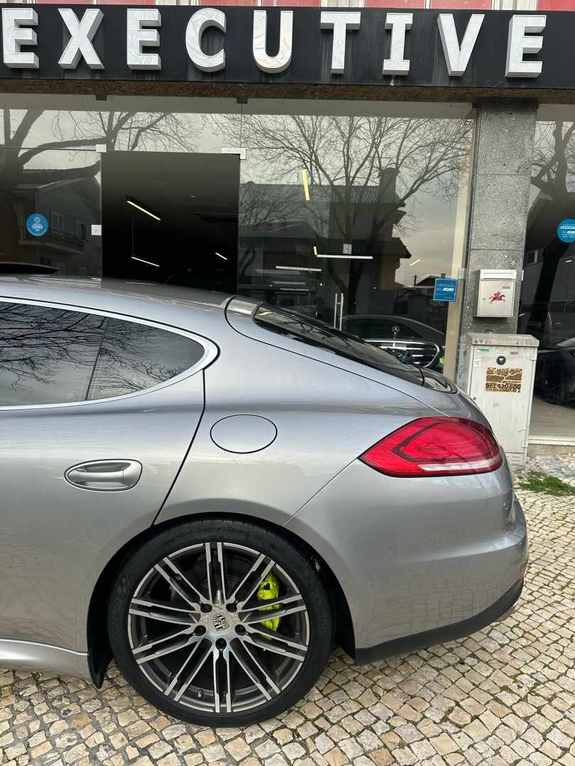 porsche-panamera-2015-hibrido-2995cc