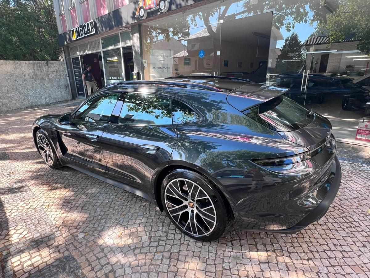 porsche-taycan-2022-eletrico-0cc