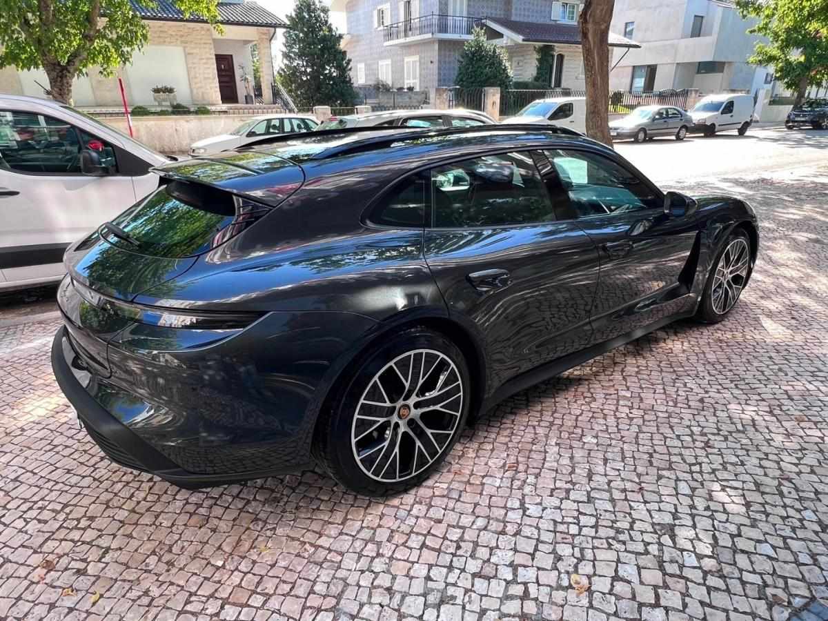 porsche-taycan-2022-eletrico-0cc