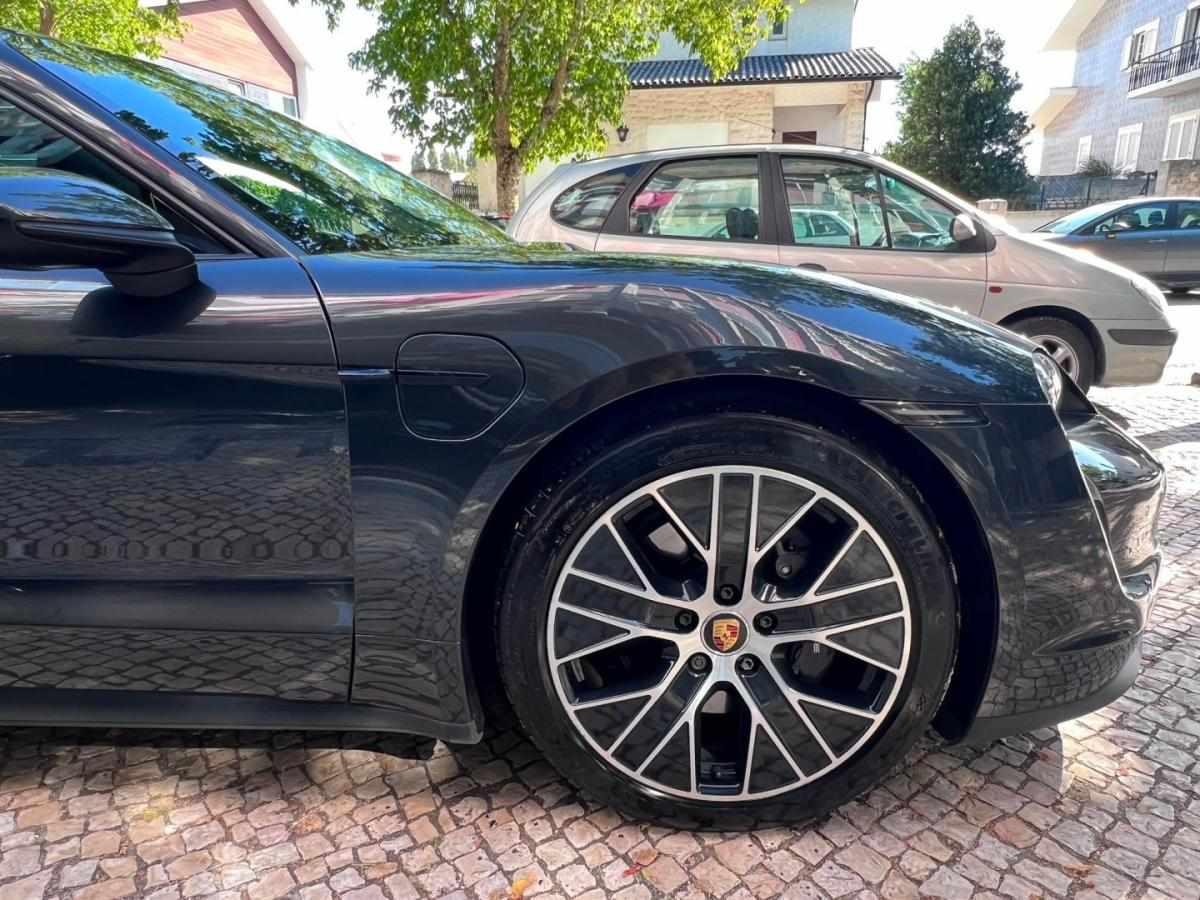 porsche-taycan-2022-eletrico-0cc