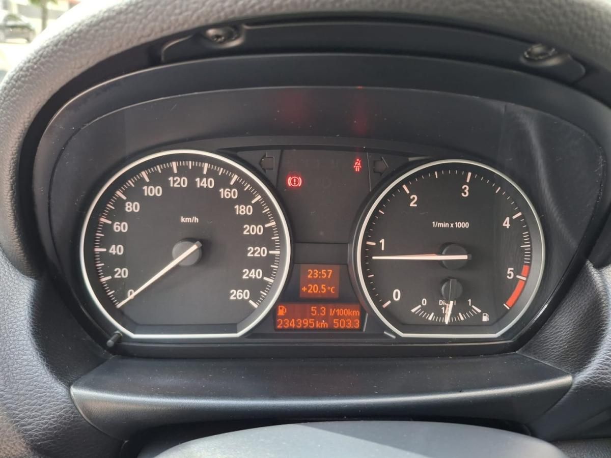 bmw-serie-1-2009-diesel-1995cc