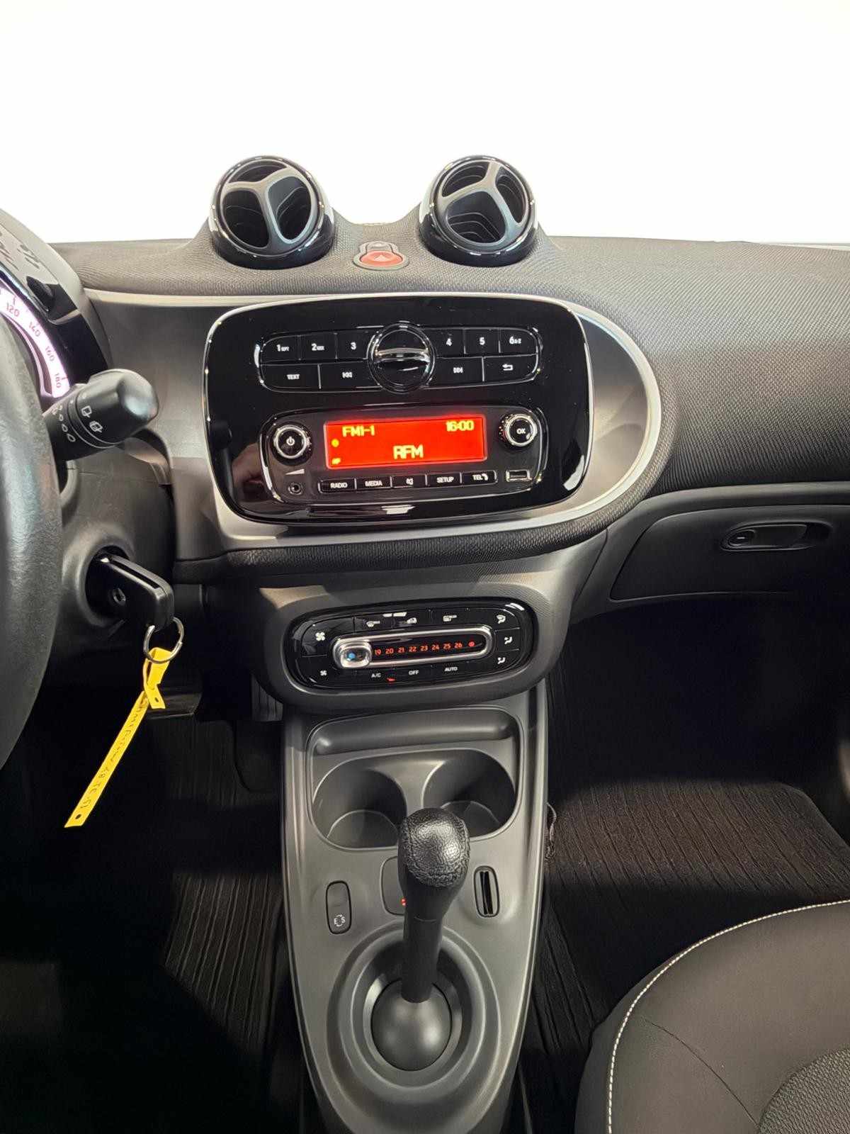 smart-forfour-2017-gasolina-898cc