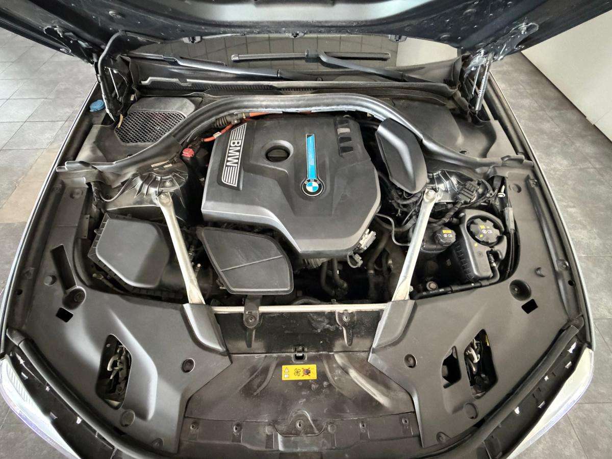 bmw-serie-5-2019-hibrido-a-gasolina-1998cc