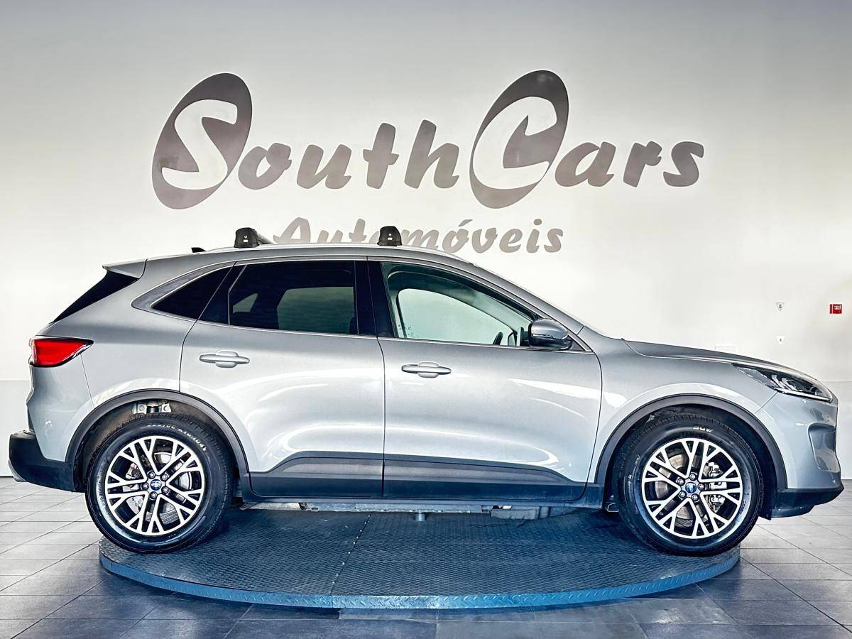 ford-kuga-2021-hibrido-a-gasolina-2488cc