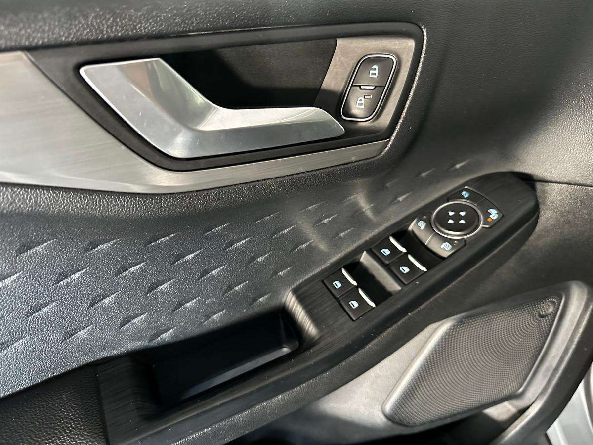 ford-kuga-2021-hibrido-a-gasolina-2488cc