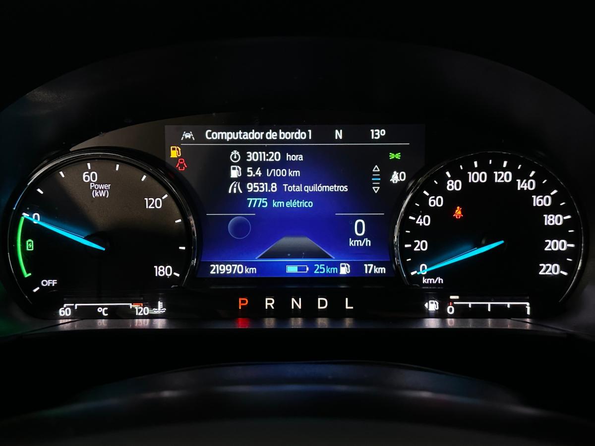 ford-kuga-2021-hibrido-a-gasolina-2488cc