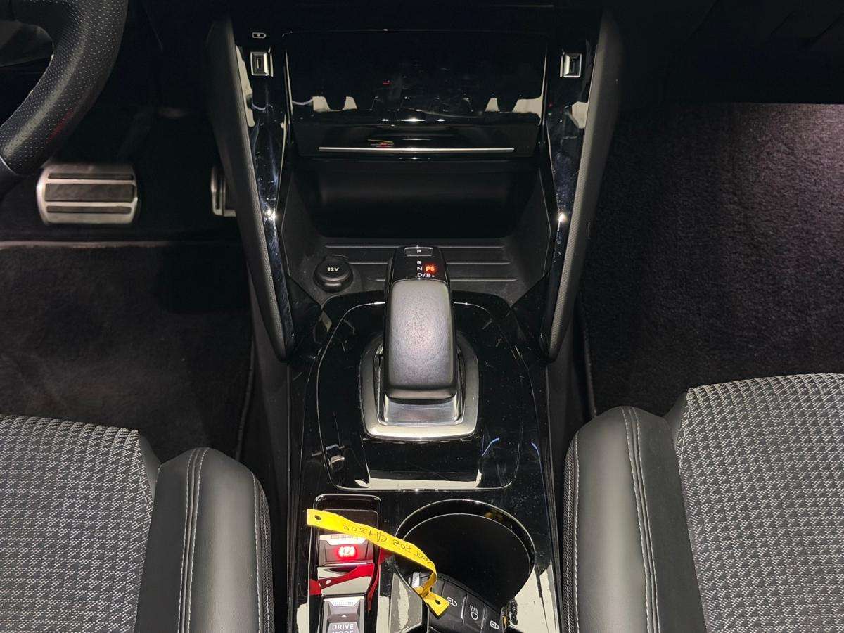 peugeot-208-2020-eletrico-500cc