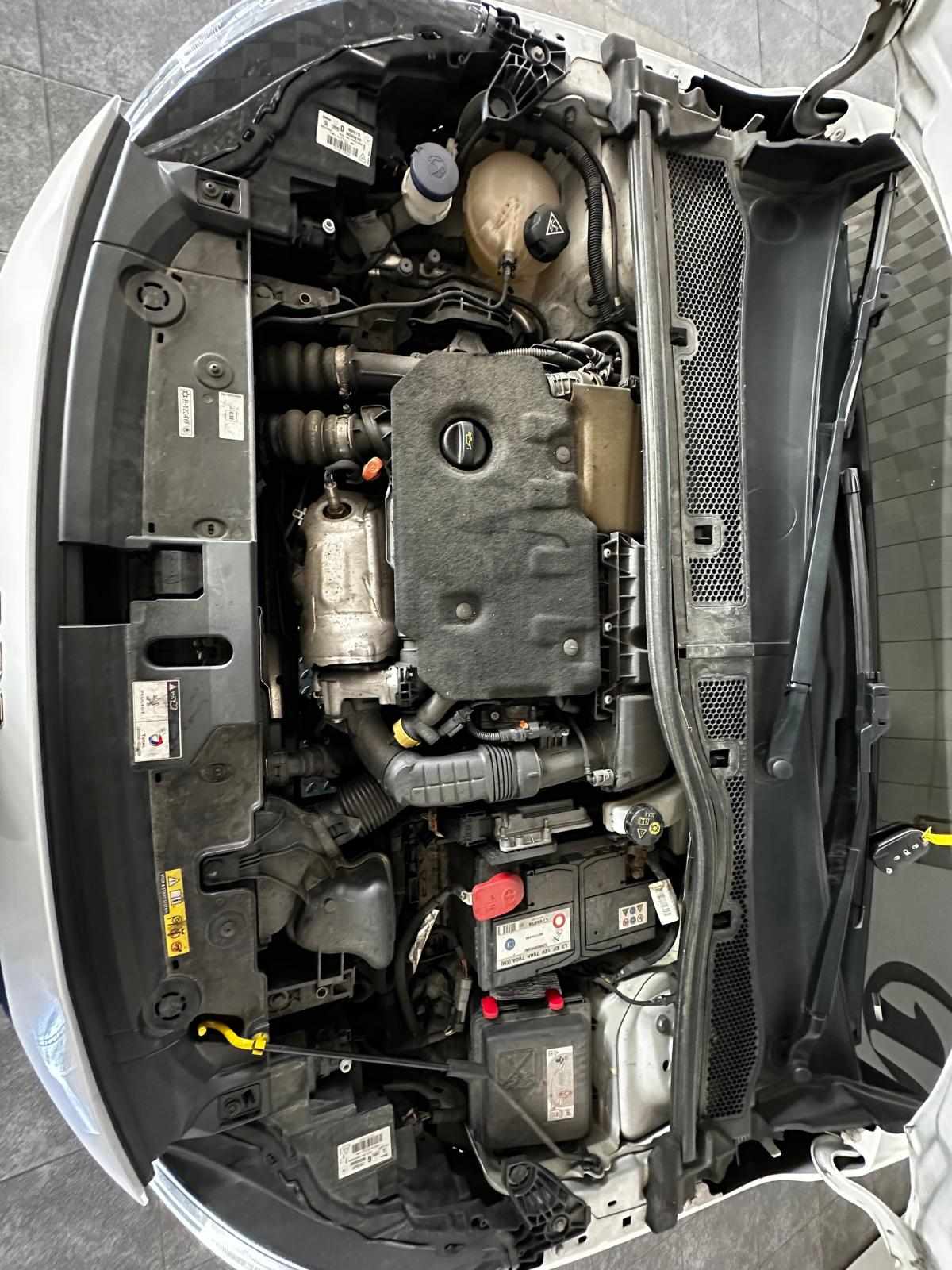 peugeot-208-2020-diesel-1499cc
