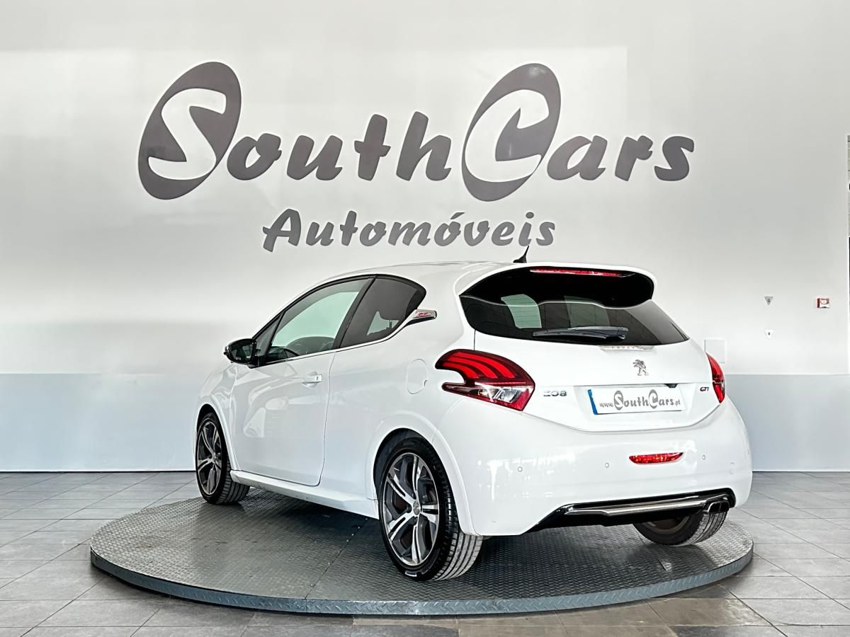 peugeot-208-2016-gasolina-1598cc