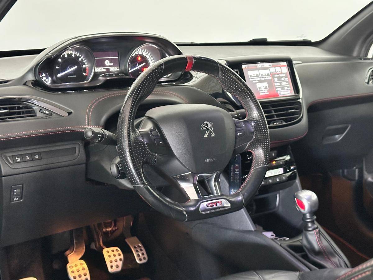 peugeot-208-2016-gasolina-1598cc