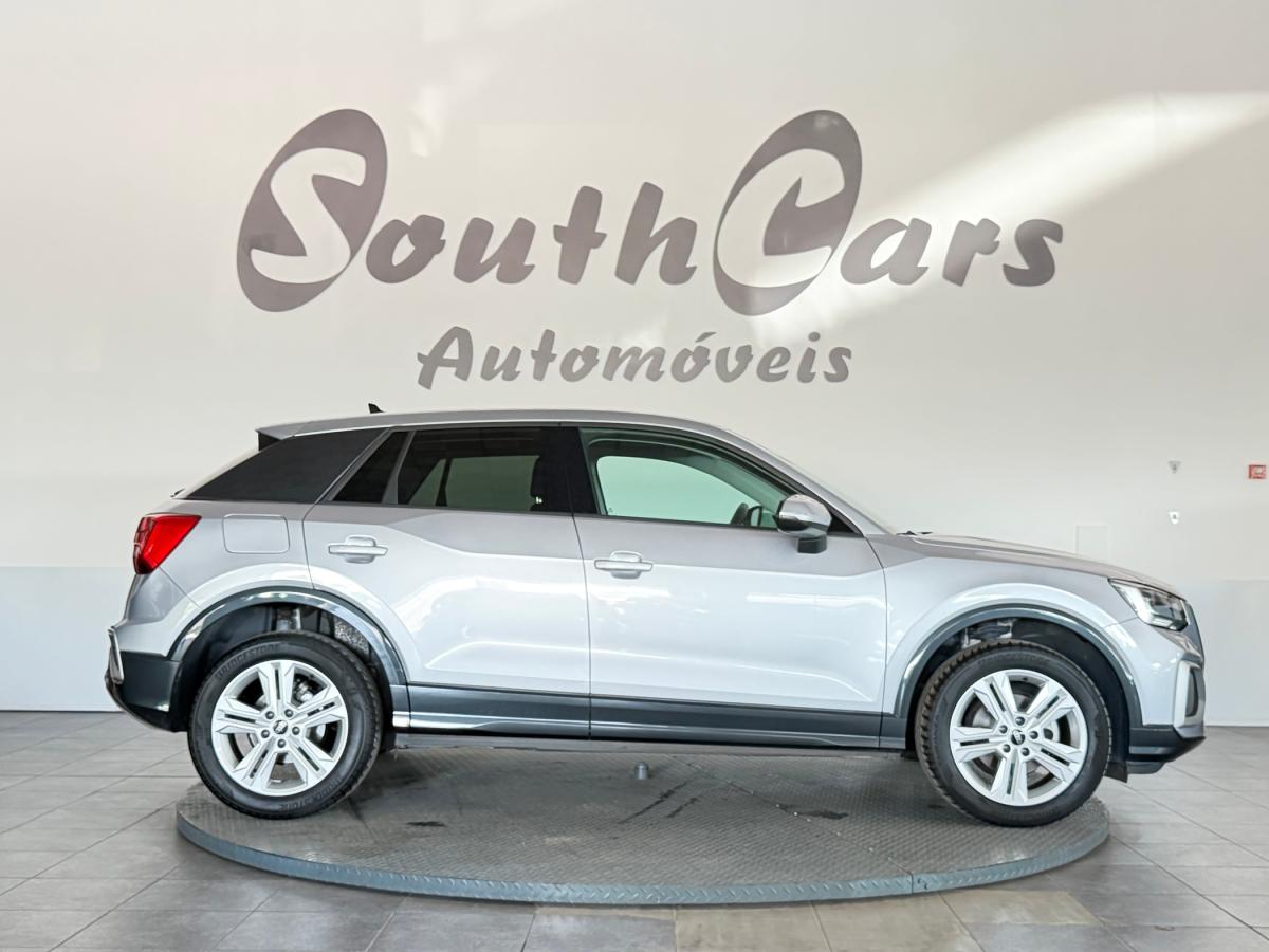 audi-q2-2022-gasolina-999cc
