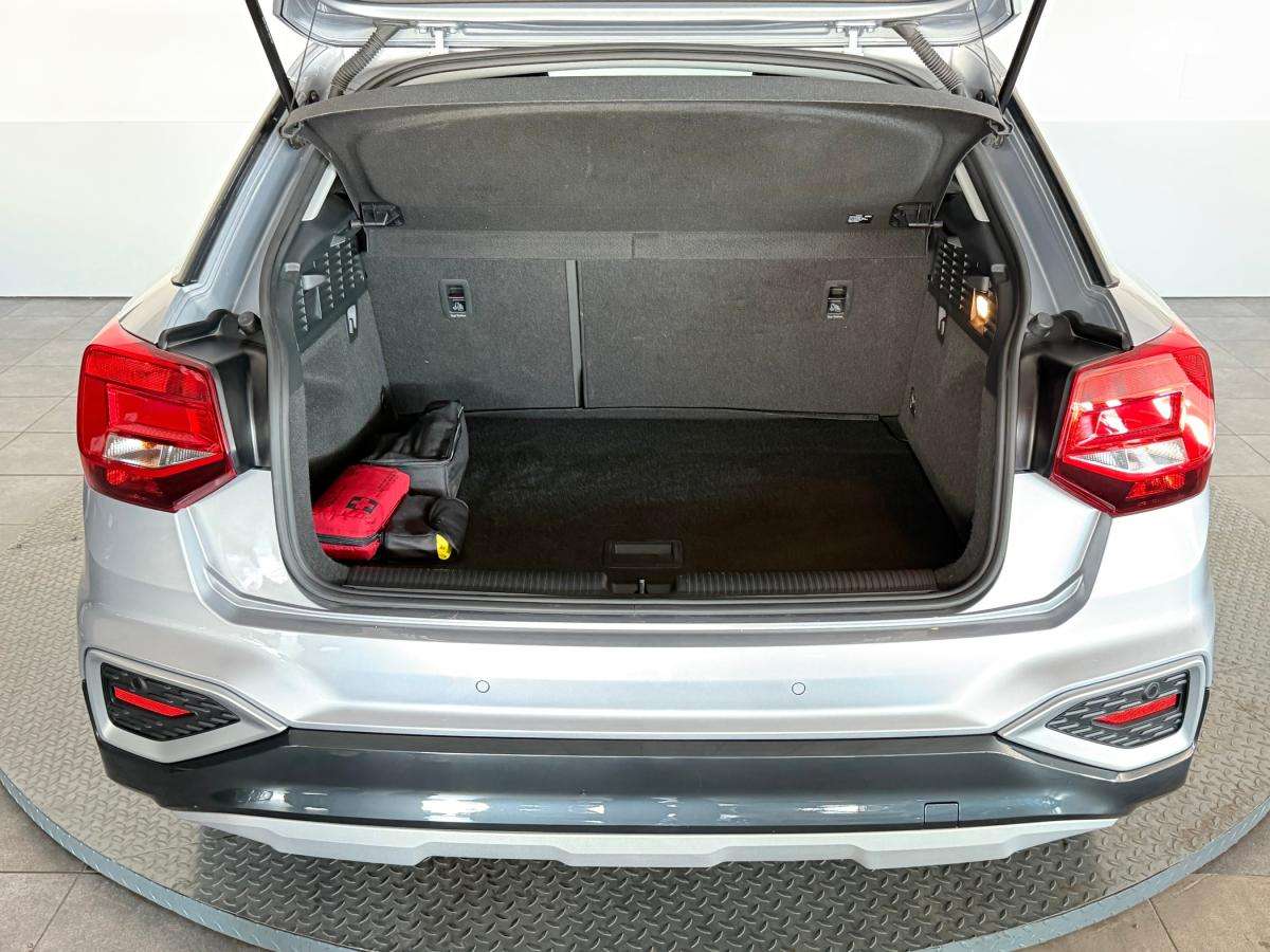 audi-q2-2022-gasolina-999cc