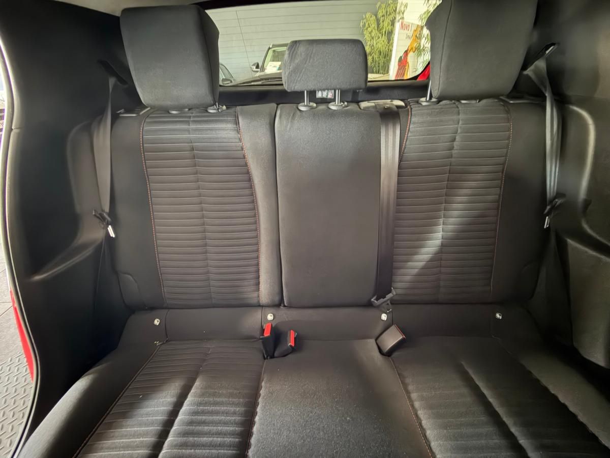 peugeot-208-2022-gasolina-1199cc