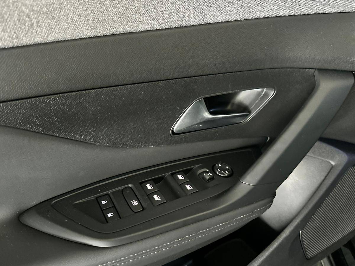 peugeot-408-2025-gasolina-1199cc