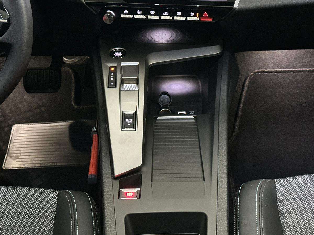 peugeot-408-2025-gasolina-1199cc