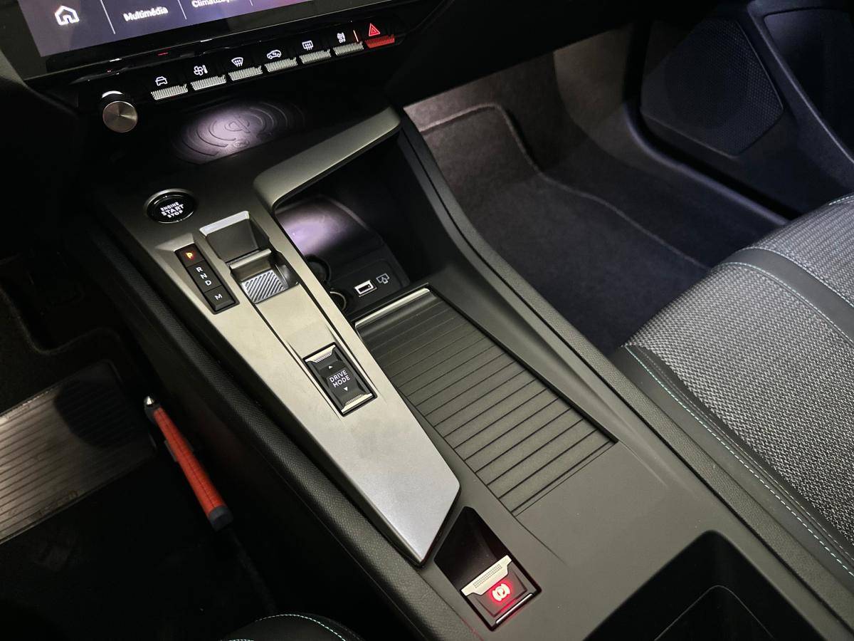 peugeot-408-2025-gasolina-1199cc