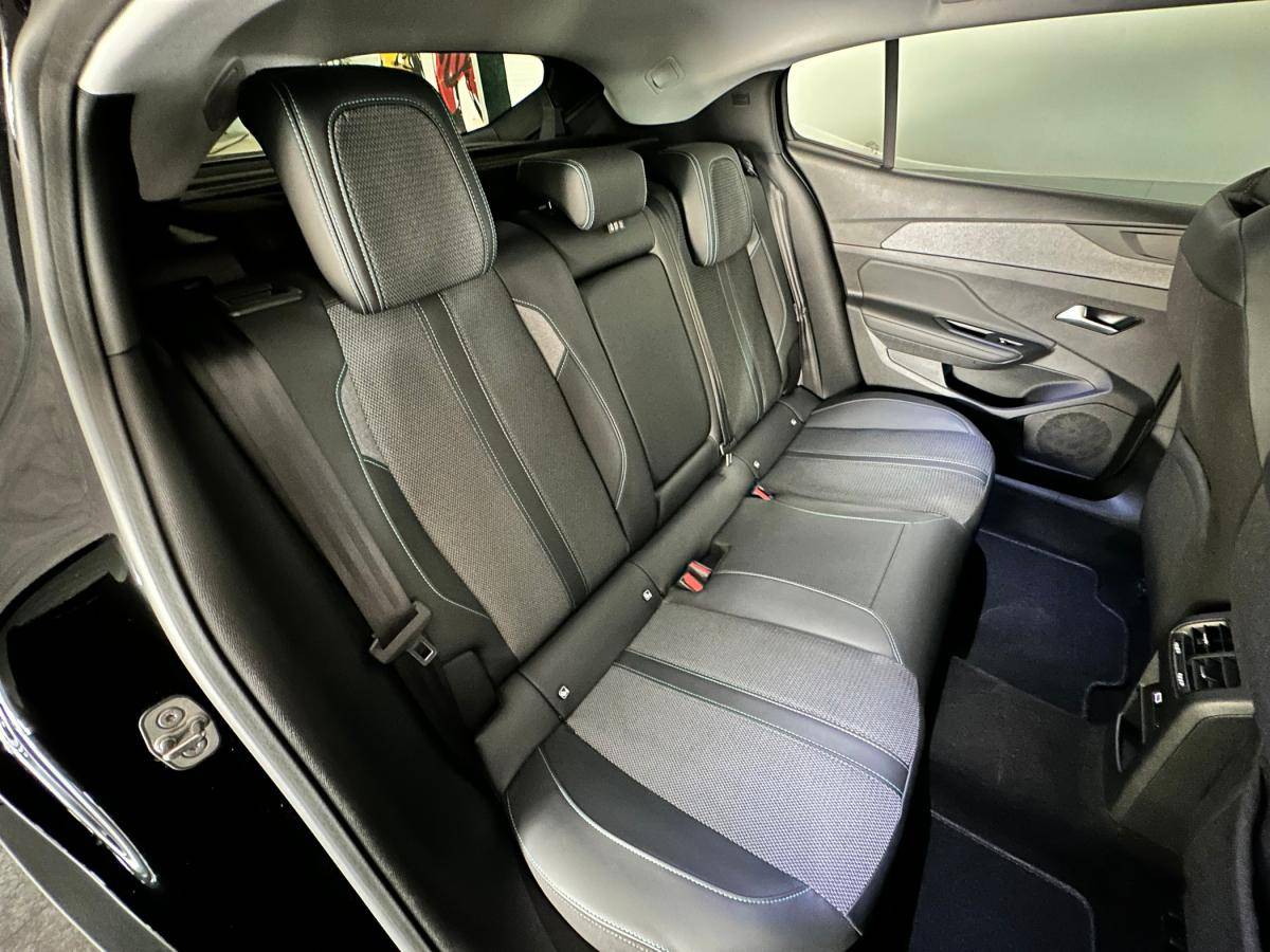 peugeot-408-2025-gasolina-1199cc