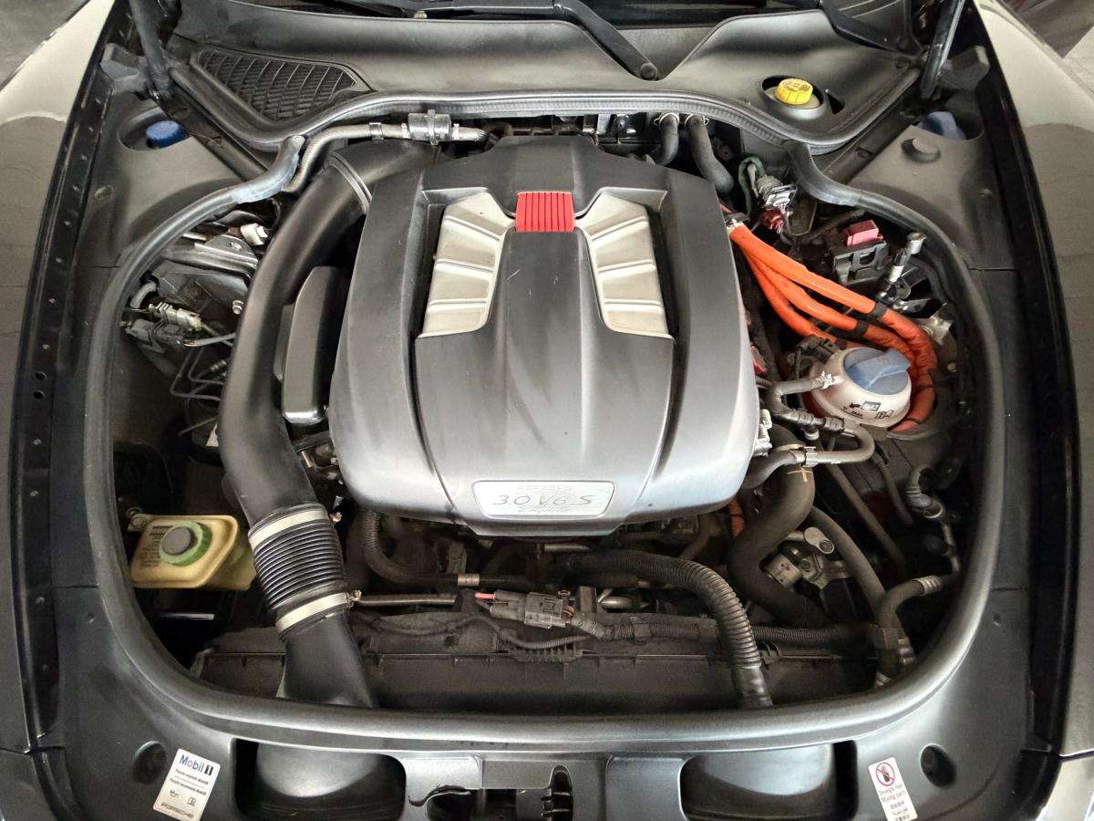 porsche-panamera-2014-hibrido-a-gasolina-2995cc