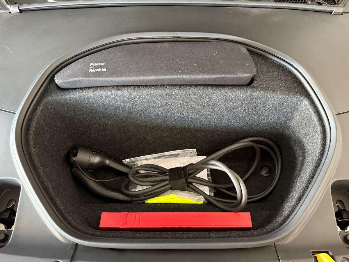 polestar-2-2022-eletrico-500cc