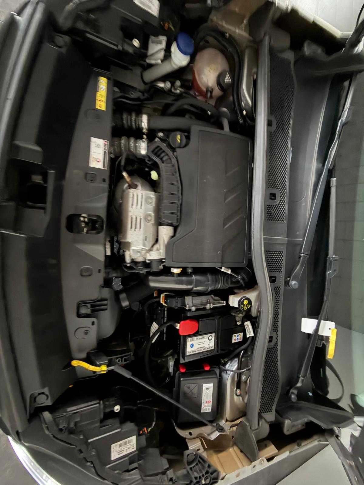 peugeot-2008-2021-gasolina-1199cc