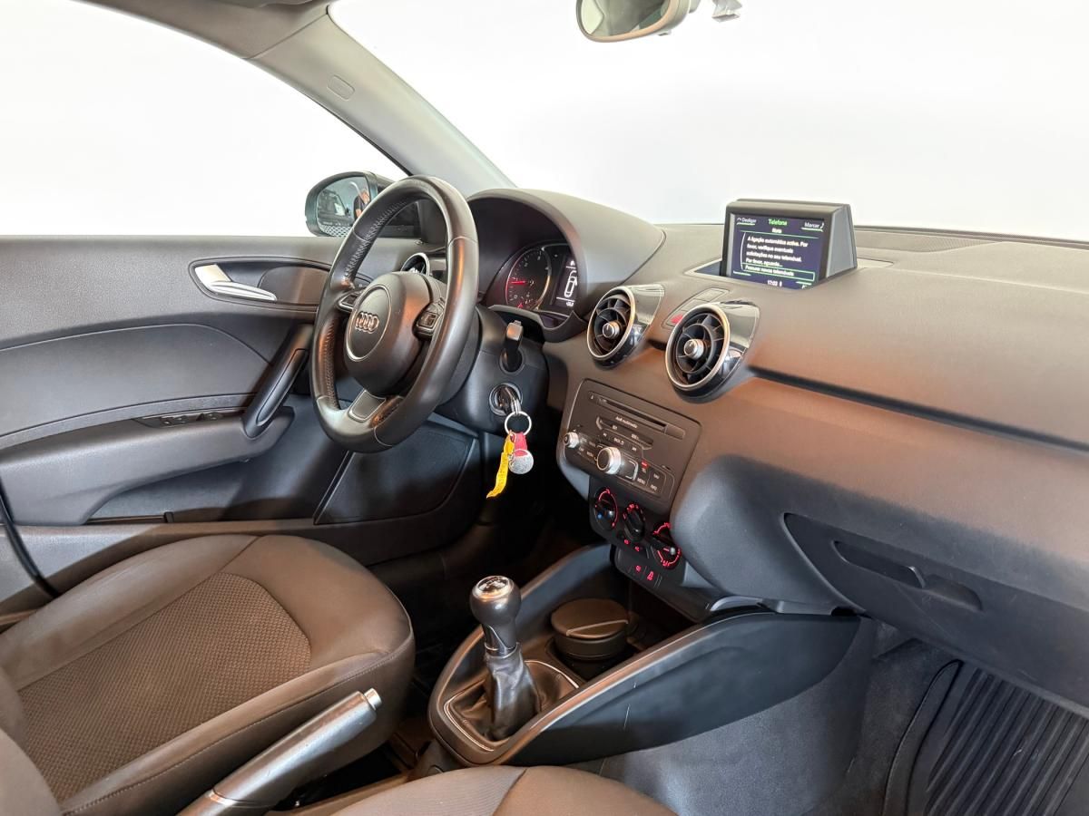 audi-a1-sportback-2014-diesel-1598cc
