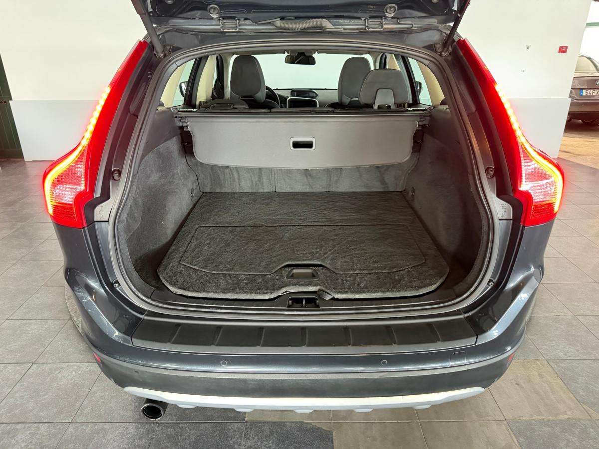 volvo-xc60-2010-diesel-1984cc