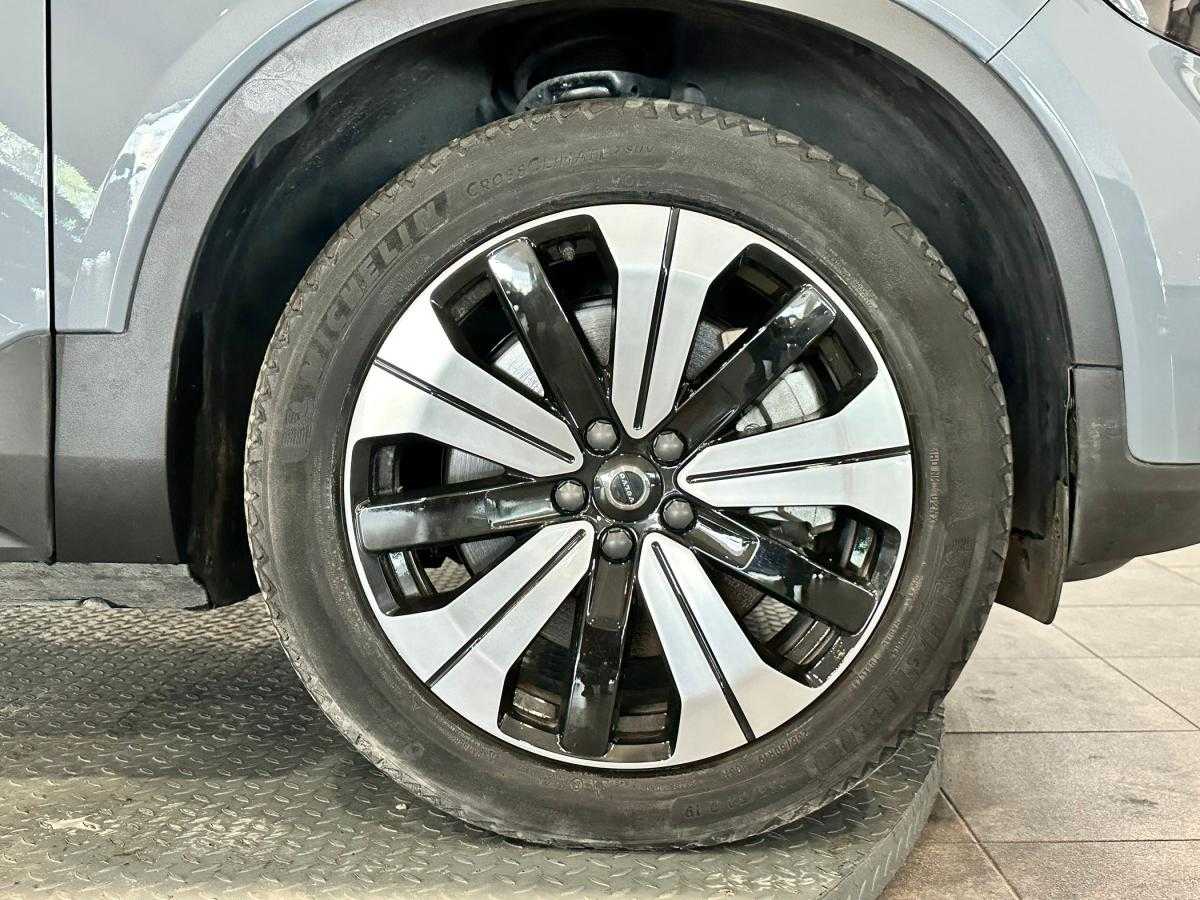 volvo-xc40-2023-eletrico-0cc