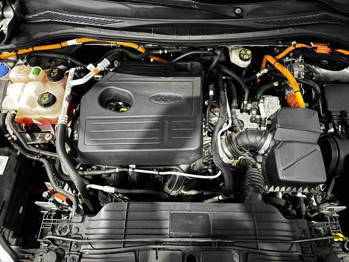 ford-kuga-2021-hibrido-a-gasolina-2488cc