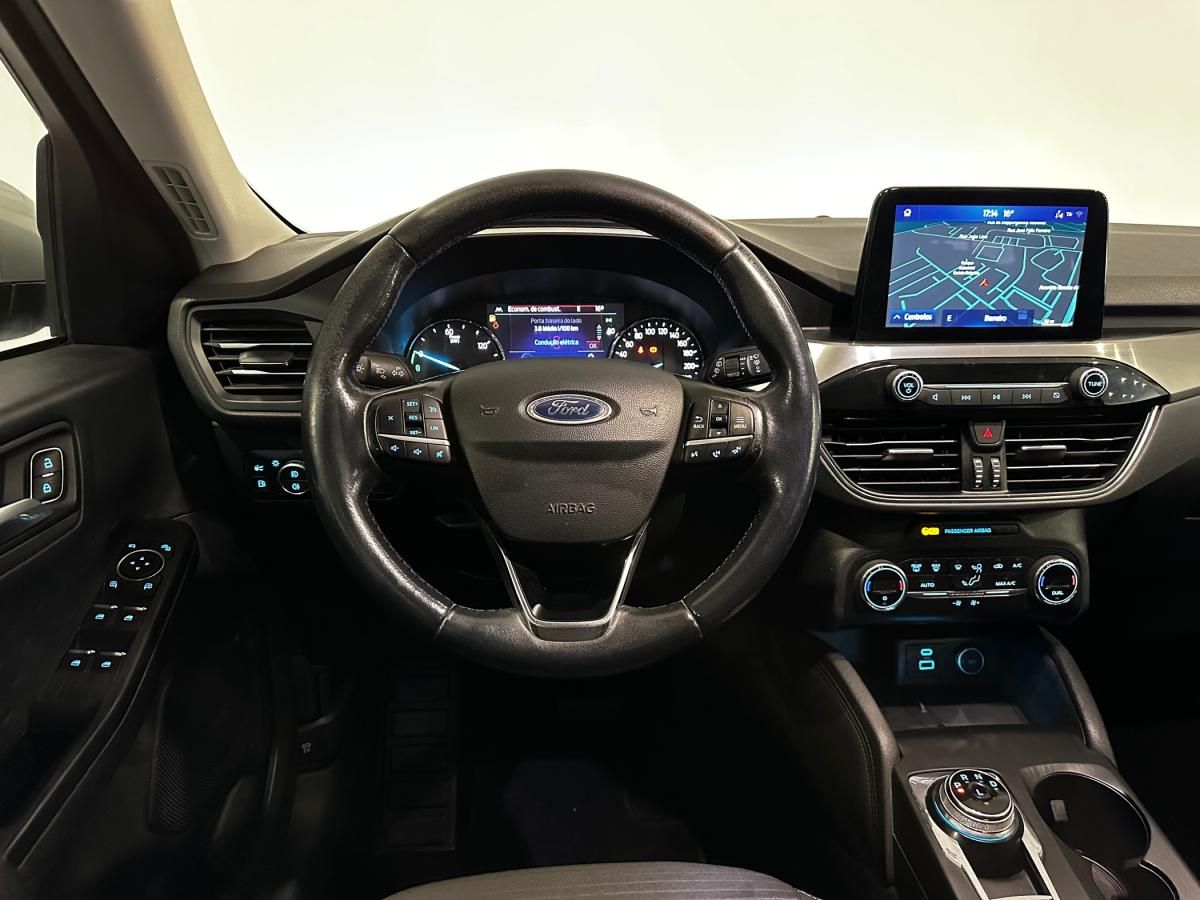 ford-kuga-2021-hibrido-a-gasolina-2488cc