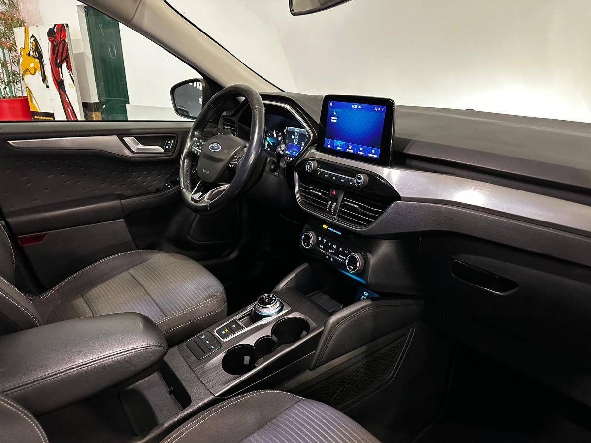 ford-kuga-2021-hibrido-a-gasolina-2488cc