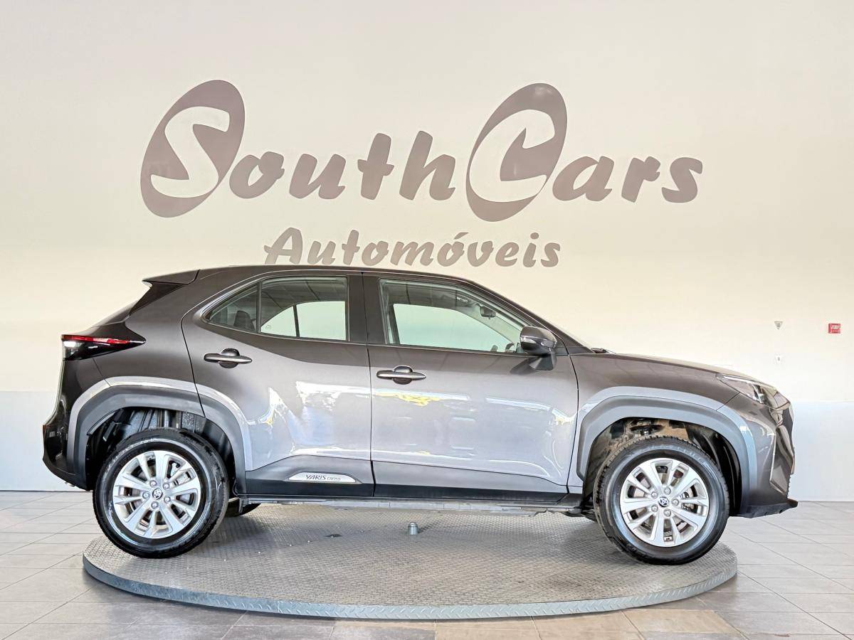 toyota-yaris-cross-2024-hibrido-a-gasolina-1490cc