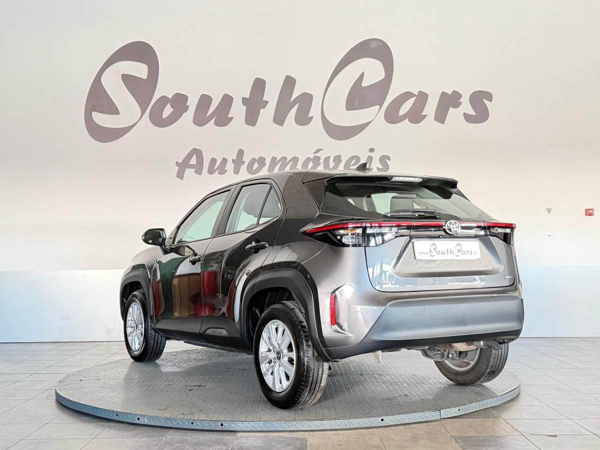 toyota-yaris-cross-2024-hibrido-a-gasolina-1490cc