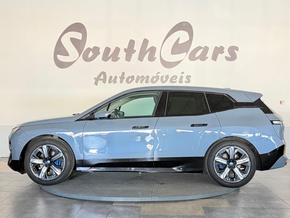 bmw-ix-2022-eletrico-500cc