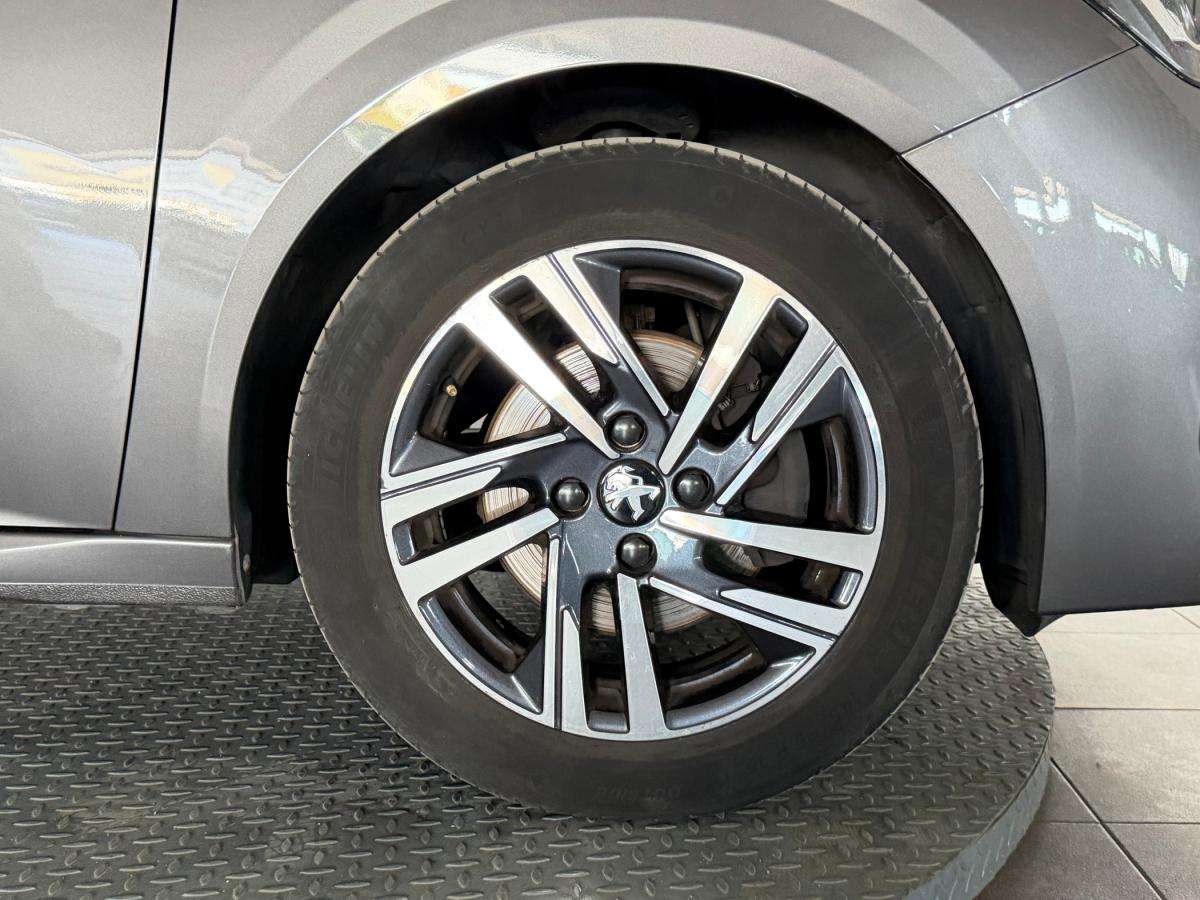 peugeot-208-2022-gasolina-1199cc